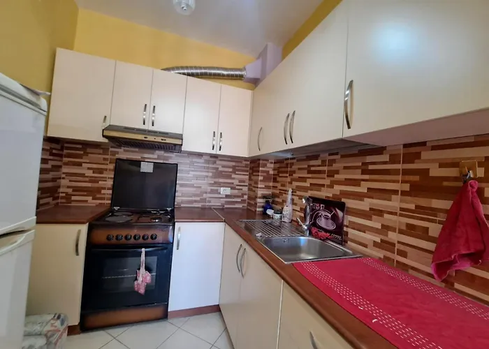 Lungomare Rei\'S Apartment